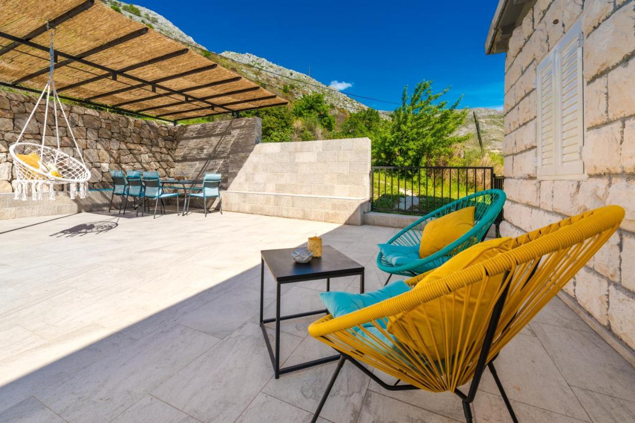 Golden Seaview Holiday Home Млини Екстериор снимка