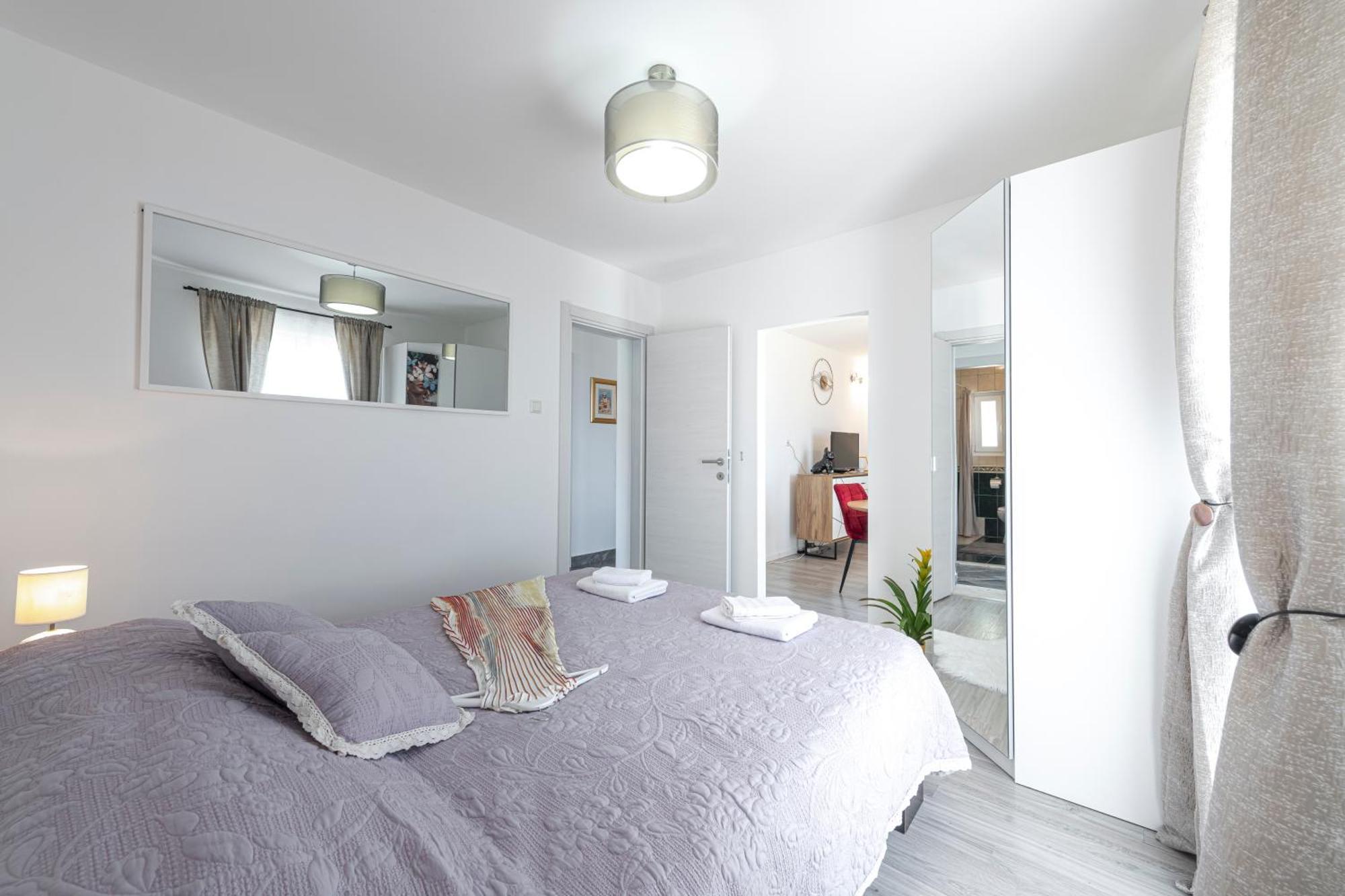 Golden Seaview Holiday Home Млини Стая снимка